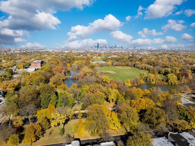 5527 S loomis Boulevard, Chicago, IL 60636