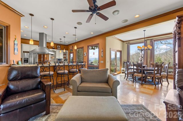 221 Connection Circle, Robbinsville, NC 28771