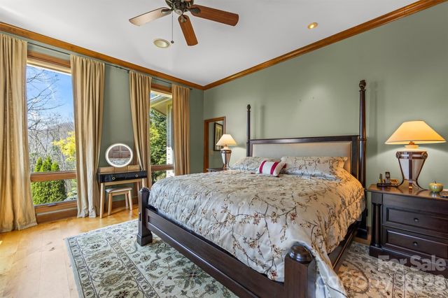 221 Connection Circle, Robbinsville, NC 28771
