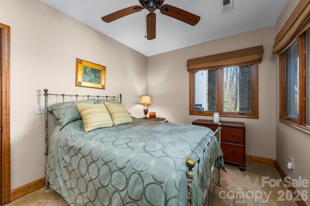 221 Connection Circle, Robbinsville, NC 28771
