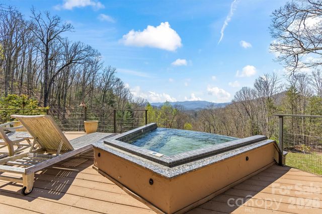 221 Connection Circle, Robbinsville, NC 28771