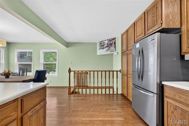 1817 W Clark Street, St Charles, MO 63301