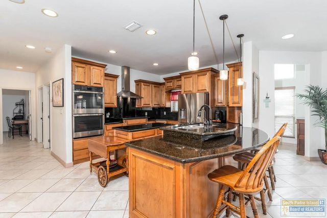 14 Whooping Crane Dr., Laguna Vista, TX 78578