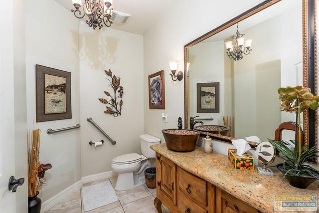 14 Whooping Crane Dr., Laguna Vista, TX 78578