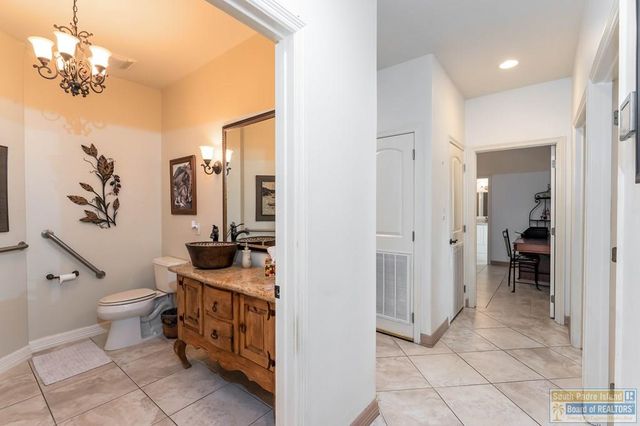 14 Whooping Crane Dr., Laguna Vista, TX 78578