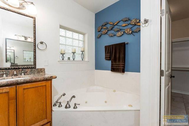 14 Whooping Crane Dr., Laguna Vista, TX 78578