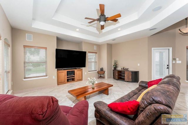 14 Whooping Crane Dr., Laguna Vista, TX 78578