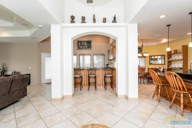 14 Whooping Crane Dr., Laguna Vista, TX 78578