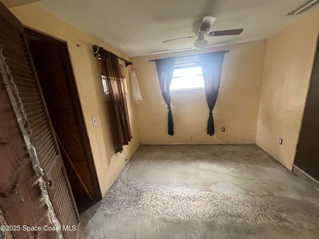 943 Canal Lane NE, Palm Bay, FL 32905