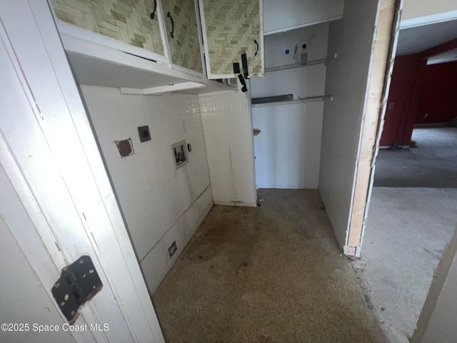 943 Canal Lane NE, Palm Bay, FL 32905