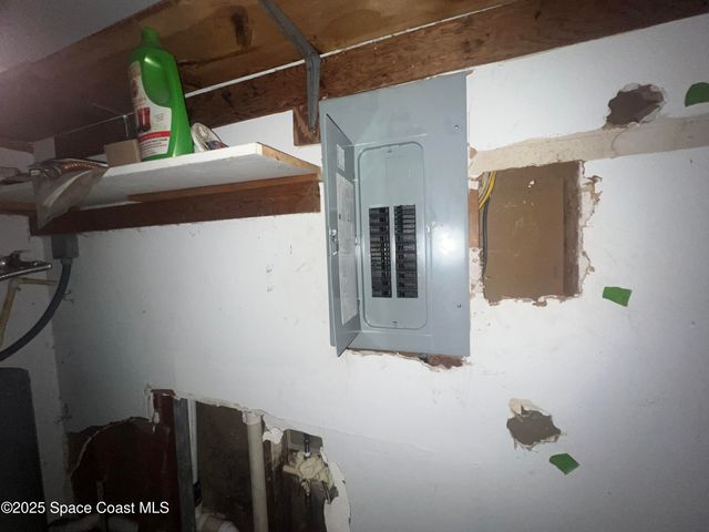 943 Canal Lane NE, Palm Bay, FL 32905