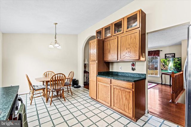 12006 FALCON RIDGE DR, Fredericksburg, VA 22407