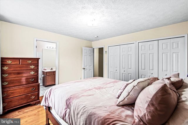 12006 FALCON RIDGE DR, Fredericksburg, VA 22407