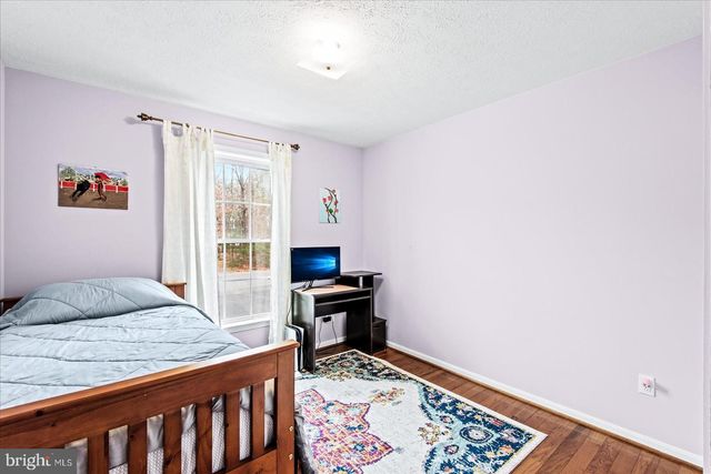 12006 FALCON RIDGE DR, Fredericksburg, VA 22407