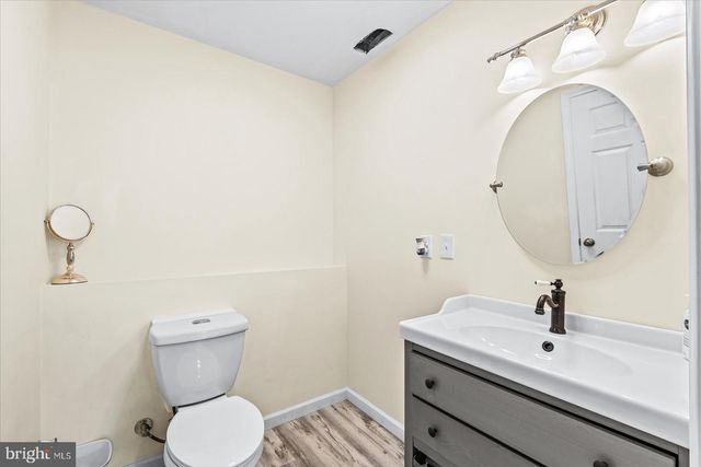 12006 FALCON RIDGE DR, Fredericksburg, VA 22407