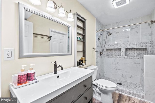 12006 FALCON RIDGE DR, Fredericksburg, VA 22407