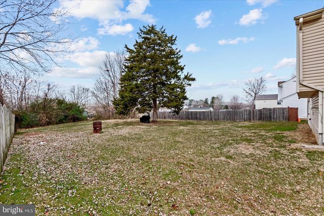 12006 FALCON RIDGE DR, Fredericksburg, VA 22407