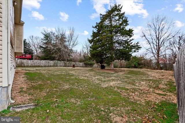 12006 FALCON RIDGE DR, Fredericksburg, VA 22407