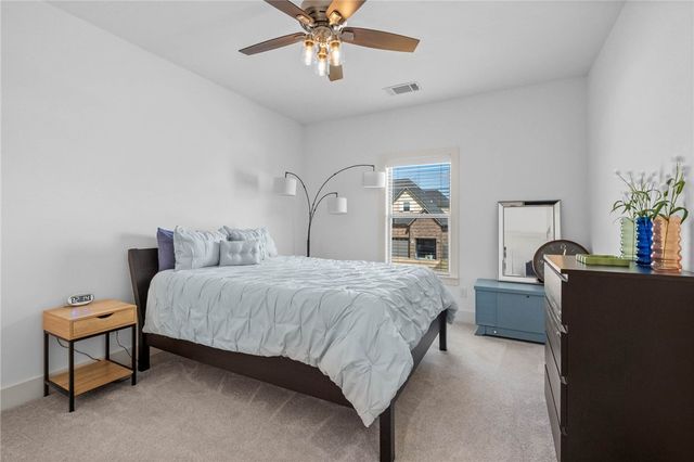 5900 SW Dryden Road, Bentonville, AR 72713