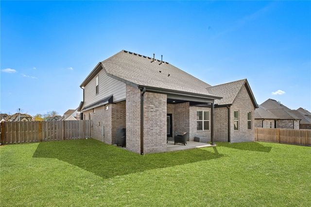 5900 SW Dryden Road, Bentonville, AR 72713