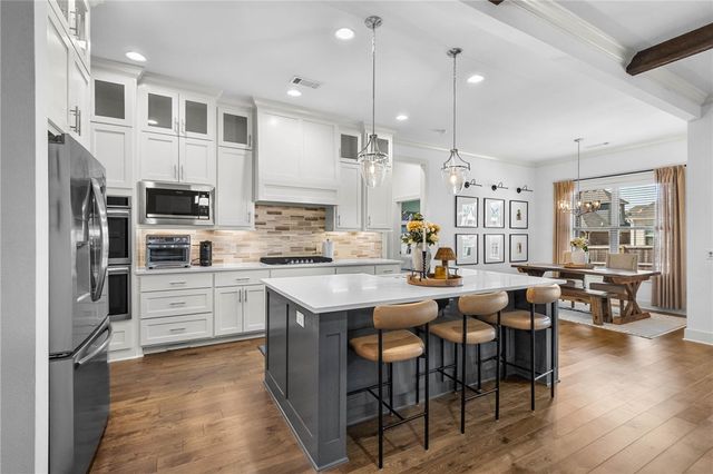 5900 SW Dryden Road, Bentonville, AR 72713