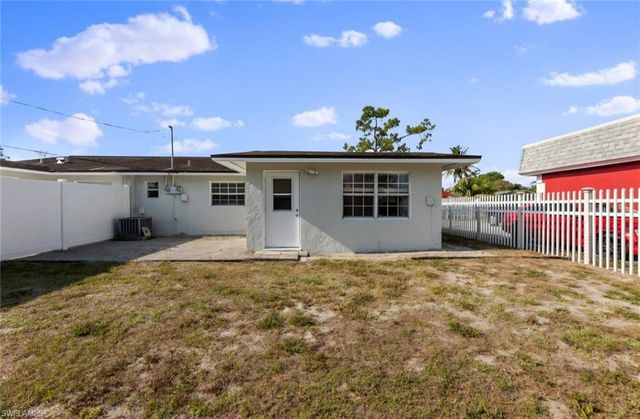 4203 Rose AVE, Naples, FL 34112