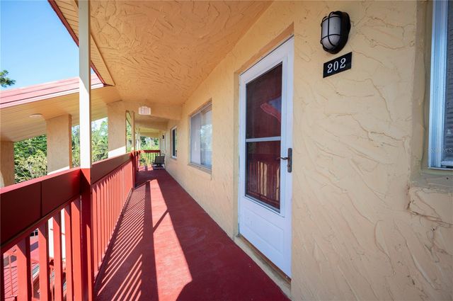 400 EL CAMINO DRIVE 202, Winter Haven, FL 33884