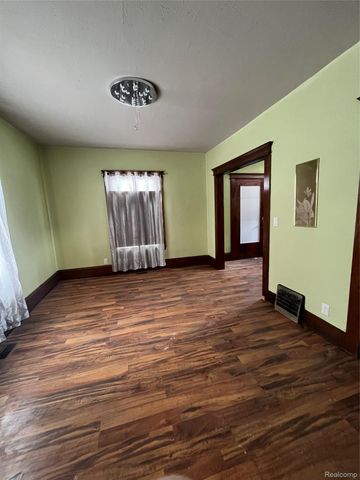 600 W Biddle Street, Jackson, MI 49203