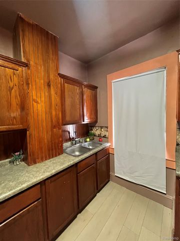 600 W Biddle Street, Jackson, MI 49203
