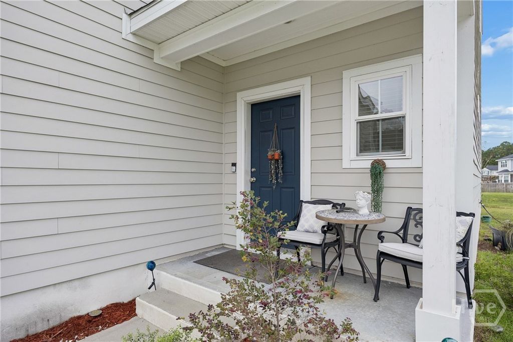 Image 2 of property listing at 143 Nettleton Lane, Richmond Hill, GA 31324