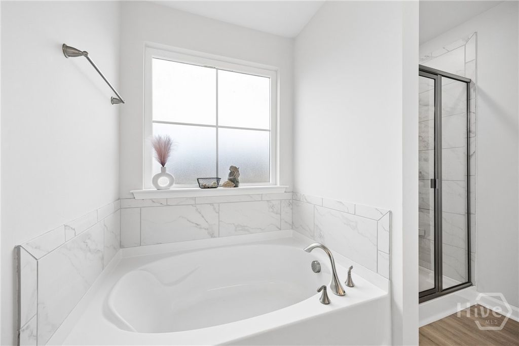 Image 21 of property listing at 143 Nettleton Lane, Richmond Hill, GA 31324