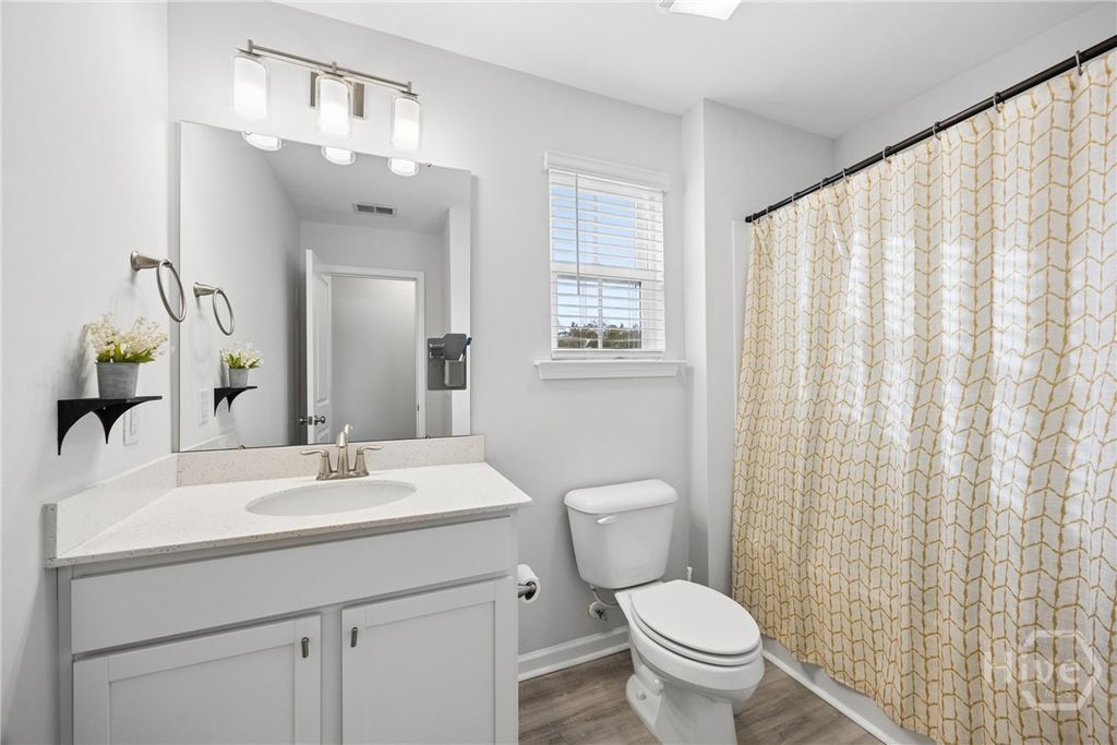 Image 29 of property listing at 143 Nettleton Lane, Richmond Hill, GA 31324