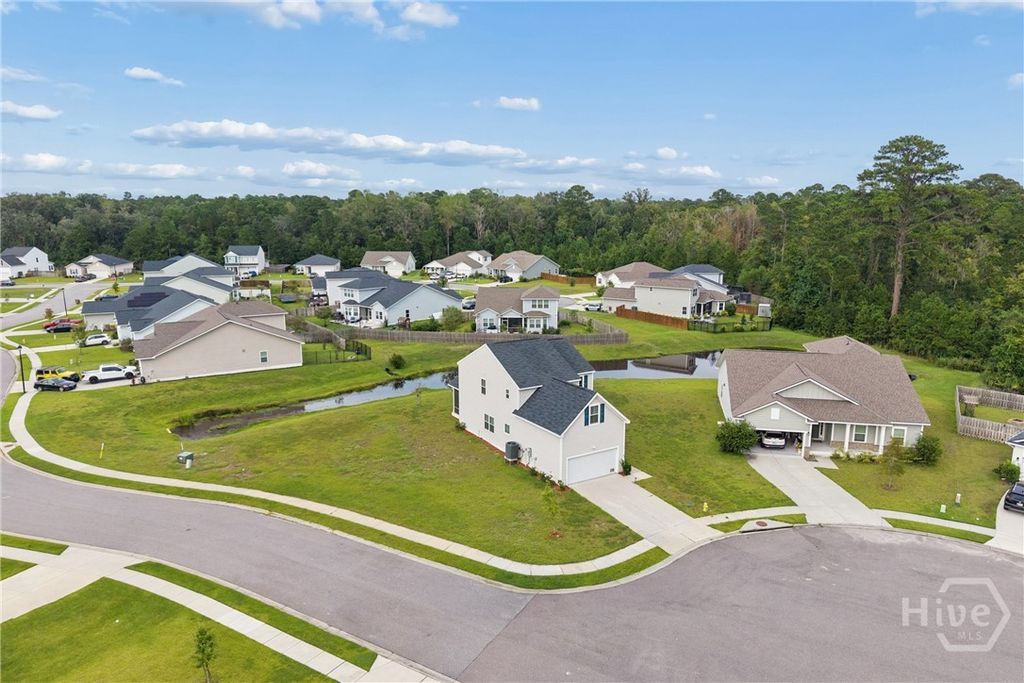 Image 36 of property listing at 143 Nettleton Lane, Richmond Hill, GA 31324