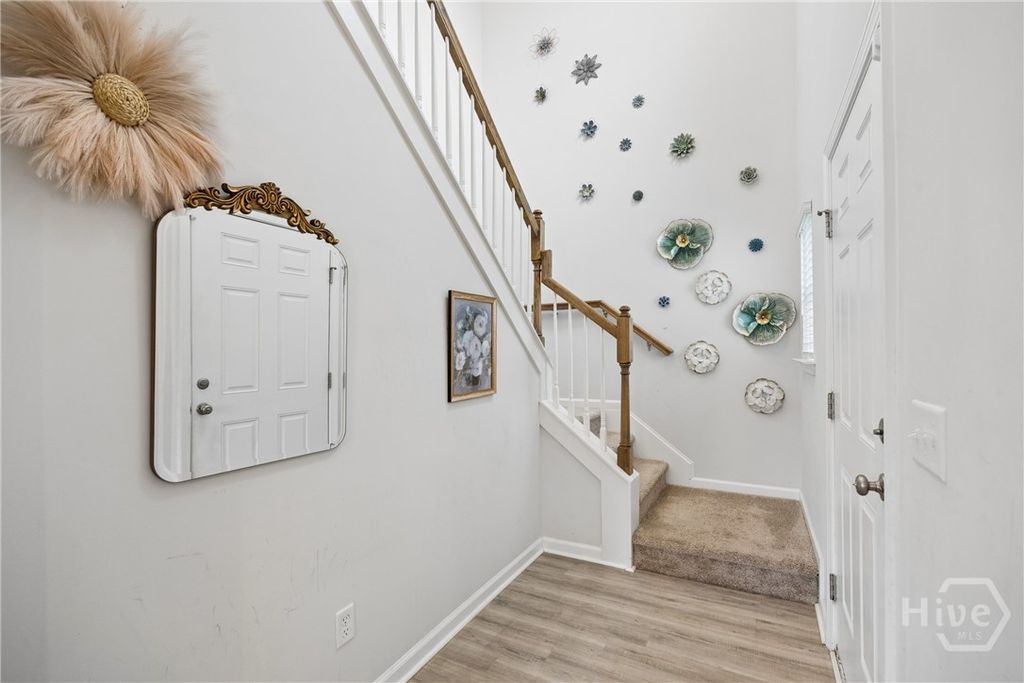 Image 4 of property listing at 143 Nettleton Lane, Richmond Hill, GA 31324