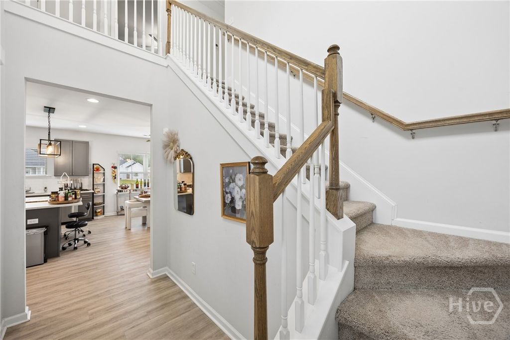 Image 5 of property listing at 143 Nettleton Lane, Richmond Hill, GA 31324