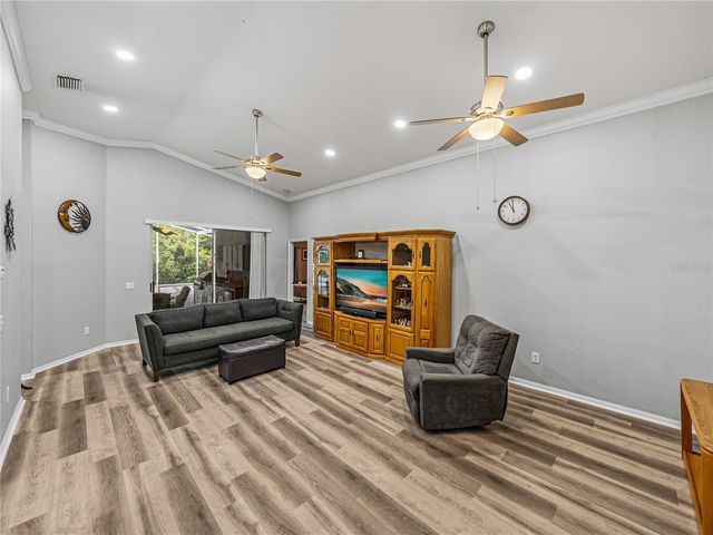 5137 NEW BRITTANY LANE, Zephyrhills, FL 33541