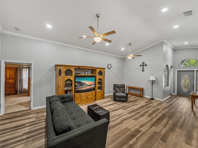5137 NEW BRITTANY LANE, Zephyrhills, FL 33541