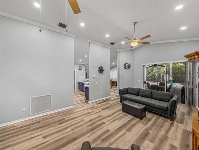 5137 NEW BRITTANY LANE, Zephyrhills, FL 33541