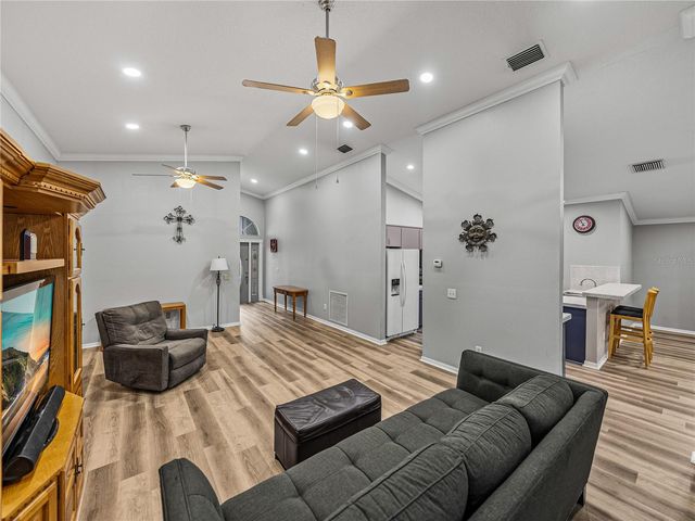 5137 NEW BRITTANY LANE, Zephyrhills, FL 33541