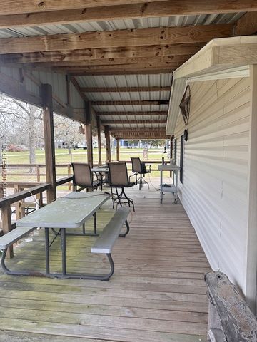 13734 Oak Drive, Iola, TX 77861