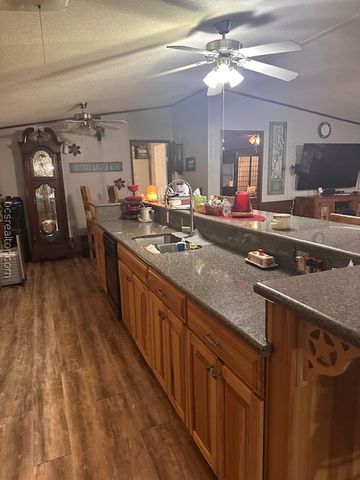 13734 Oak Drive, Iola, TX 77861