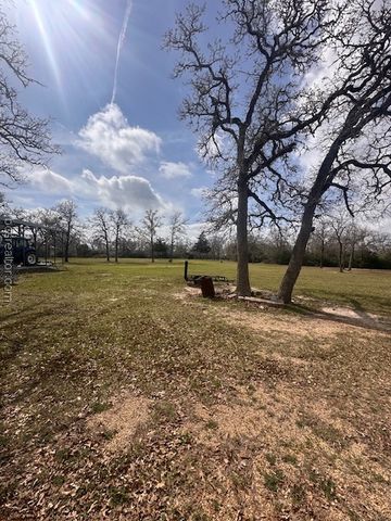 13734 Oak Drive, Iola, TX 77861