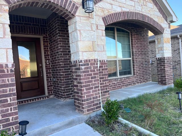 3505 Triumph Drive, Denton, TX 76207