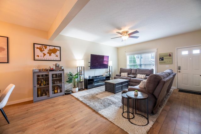 8034 Ravine Run Lane, Columbus, OH 43235