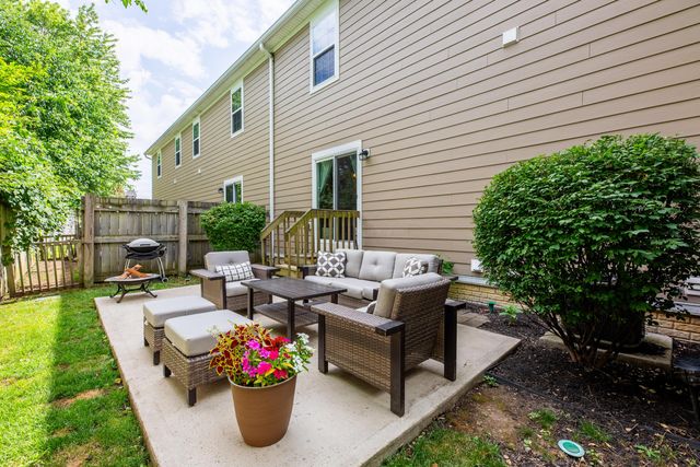 8034 Ravine Run Lane, Columbus, OH 43235