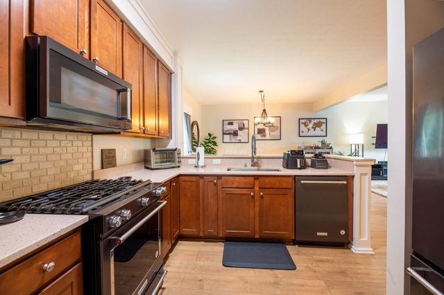 8034 Ravine Run Lane, Columbus, OH 43235