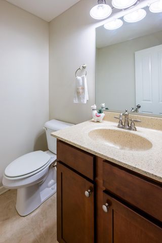 8034 Ravine Run Lane, Columbus, OH 43235