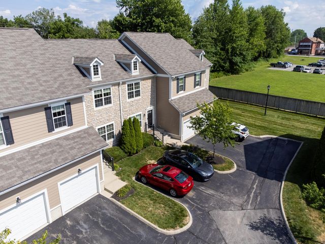 8034 Ravine Run Lane, Columbus, OH 43235