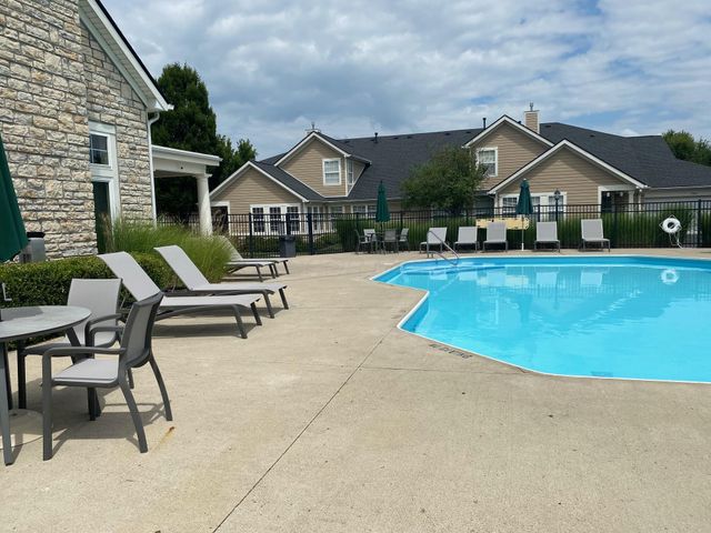 8034 Ravine Run Lane, Columbus, OH 43235