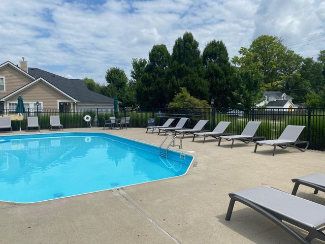 8034 Ravine Run Lane, Columbus, OH 43235
